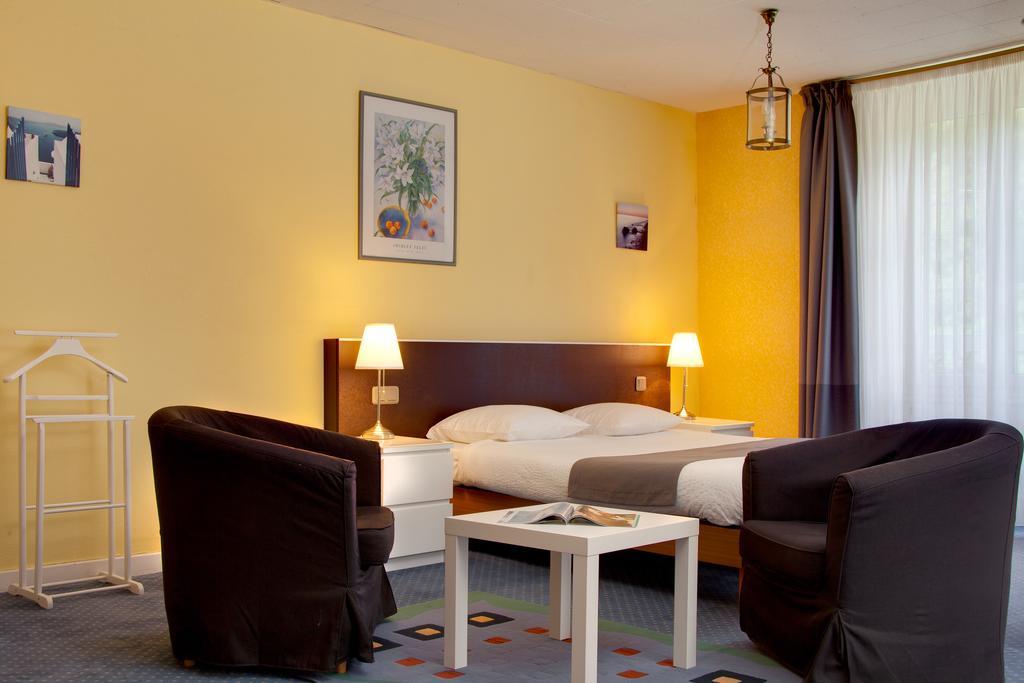 Hotel Le Troncais Saint-Bonnet-Tronçais Exteriér fotografie