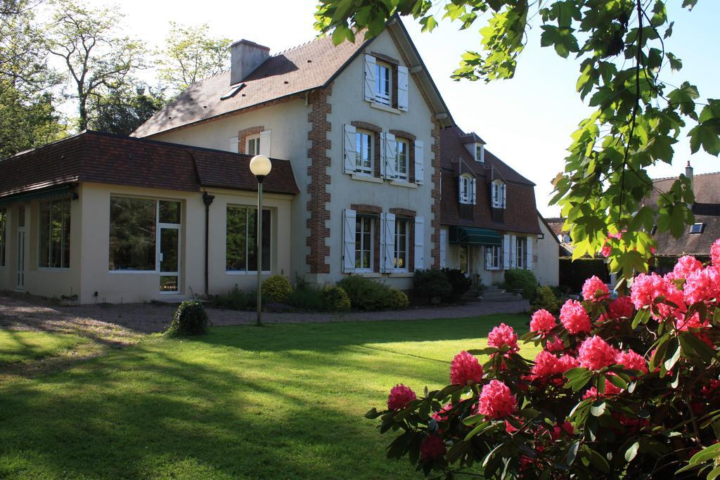 Hotel Le Troncais Saint-Bonnet-Tronçais Exteriér fotografie